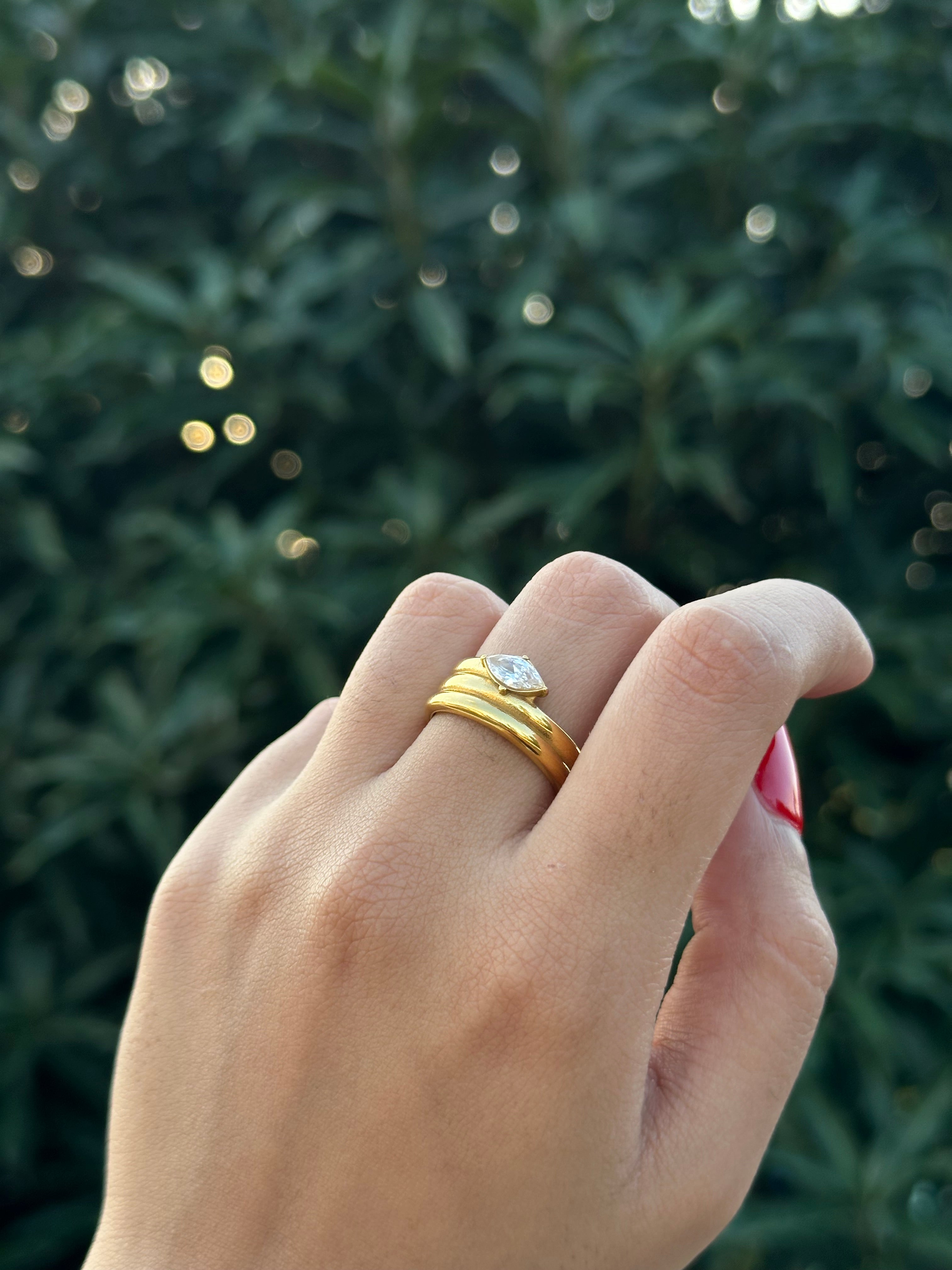 Iris Ring