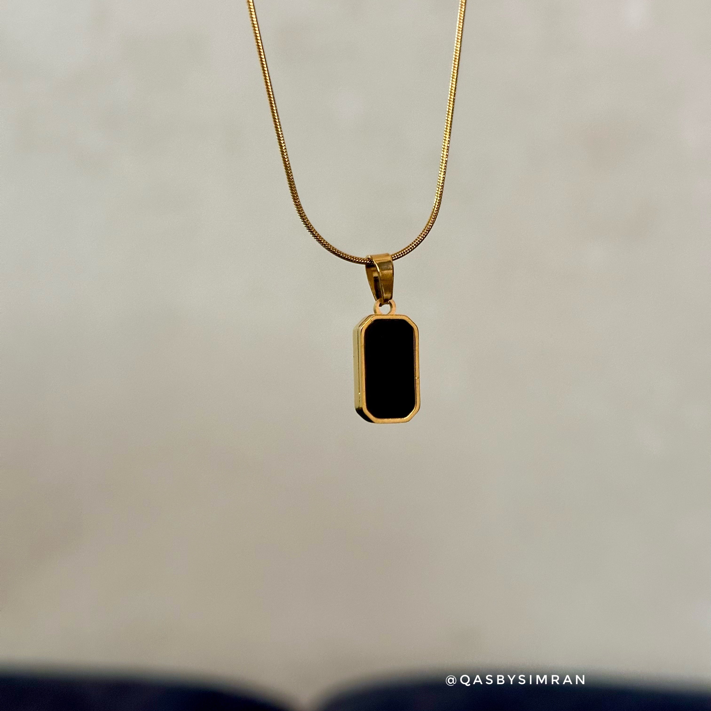 Fiora Unisex Necklace