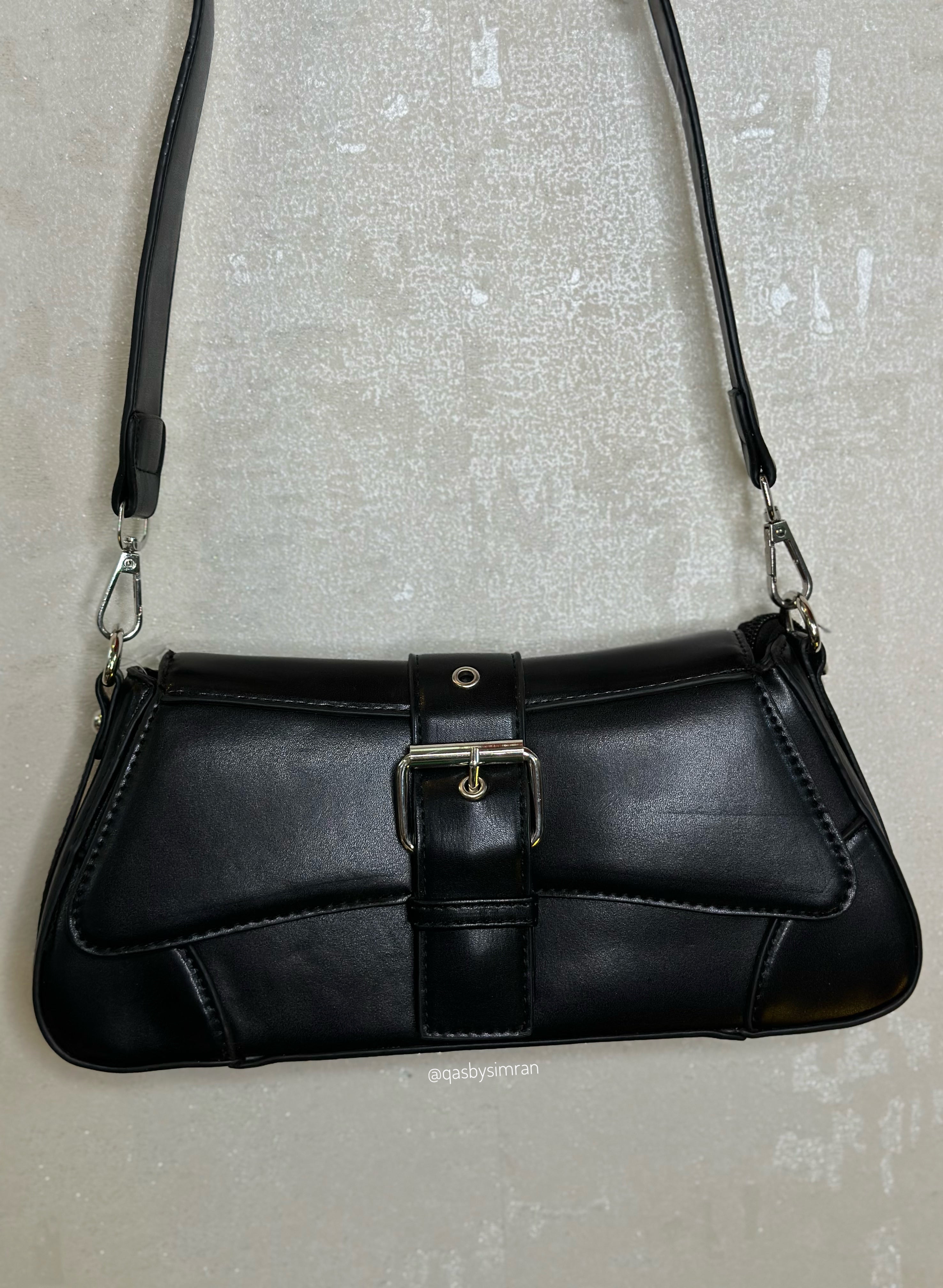 Hugo Sling Bag - Jet Black