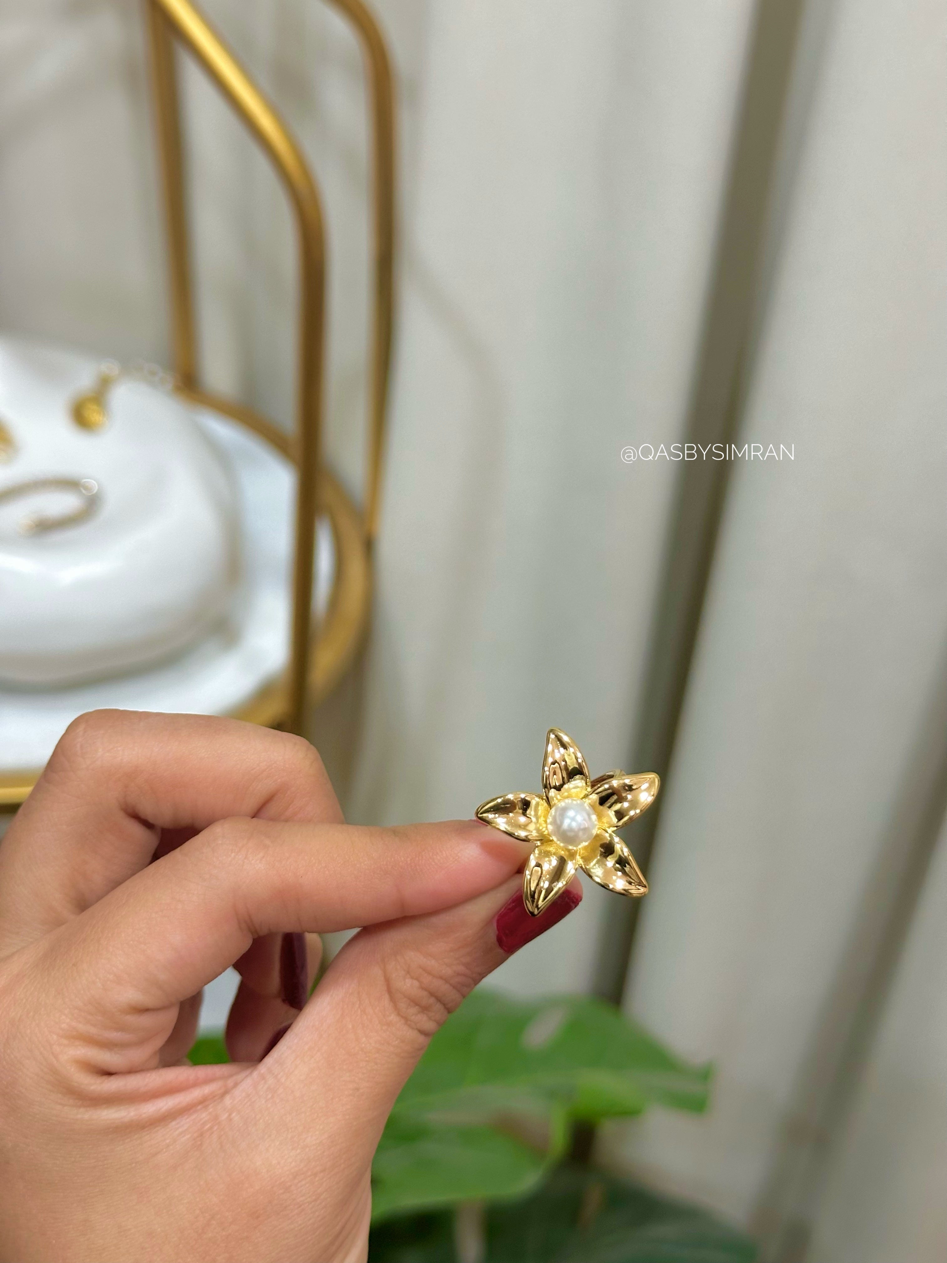 Lily Statement Ring