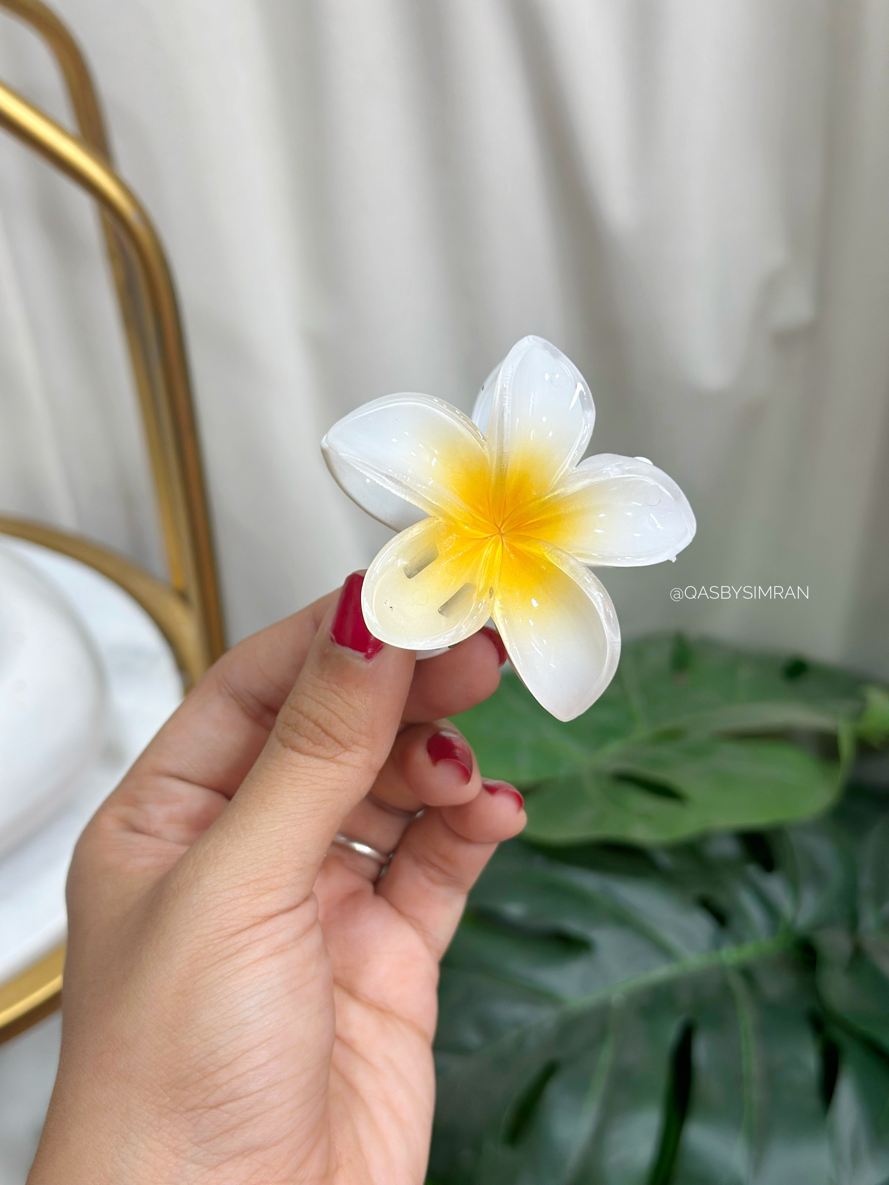 Flora Claw Clips