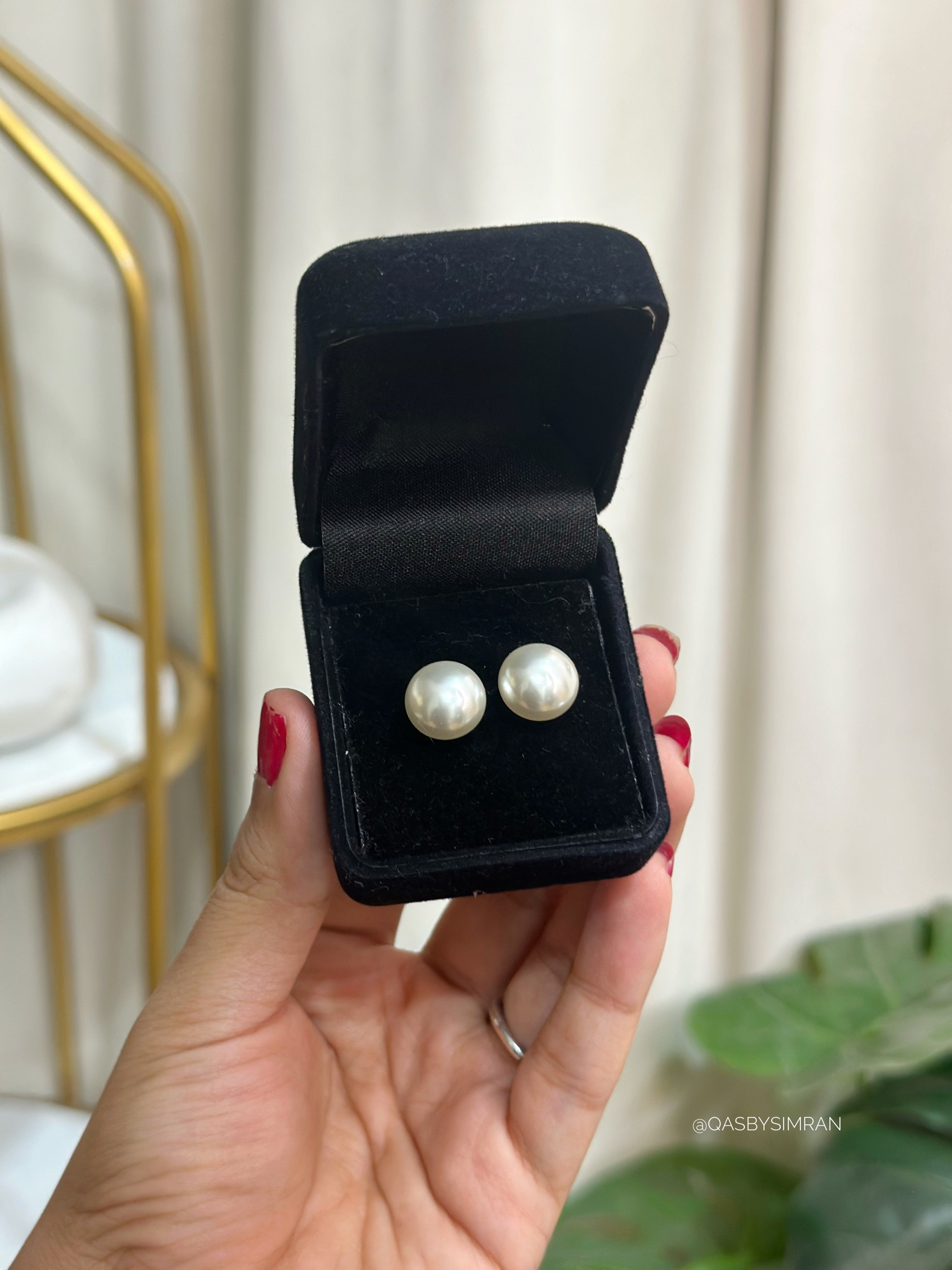 Pearl Studs
