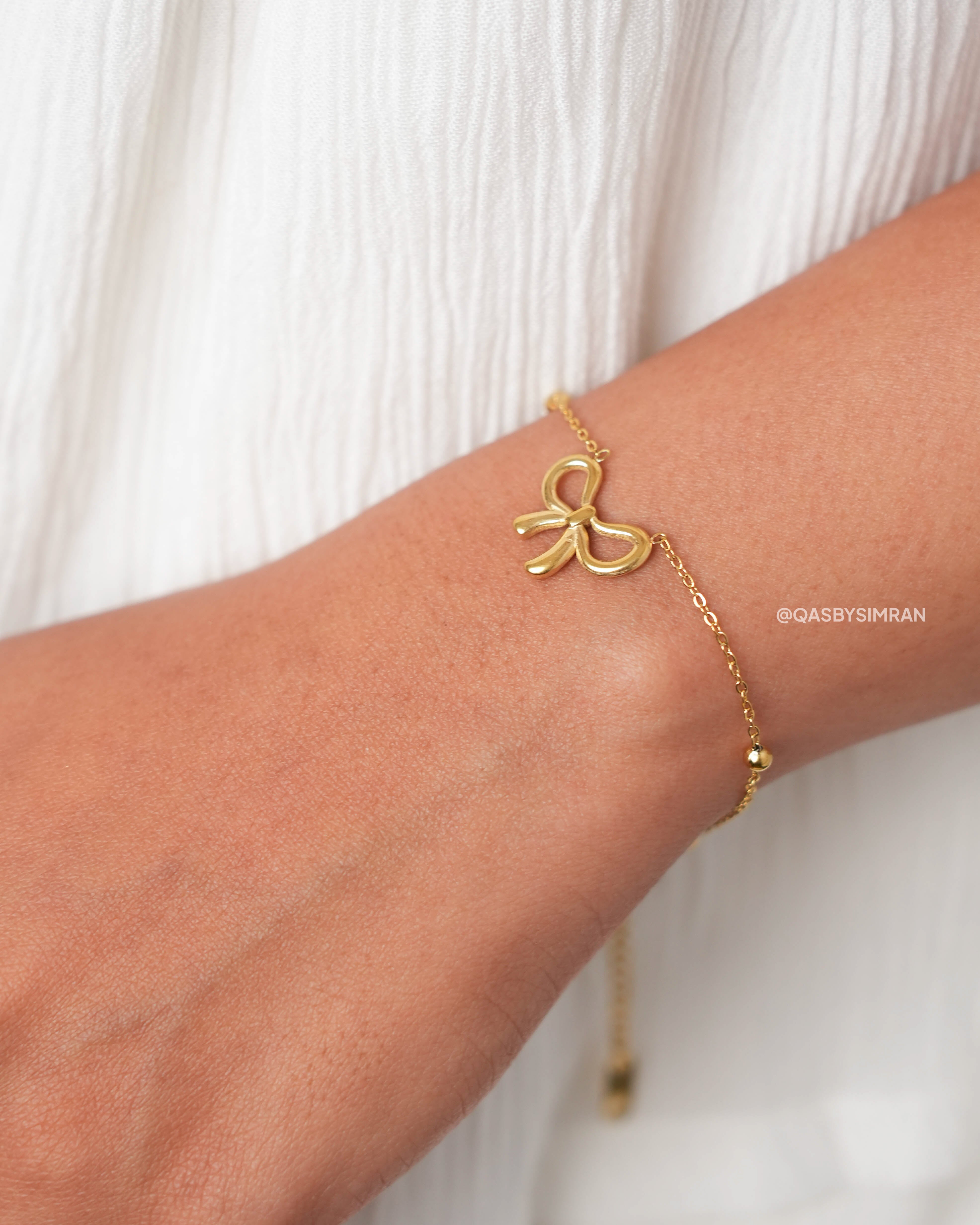 Dainty Bow Bracelet